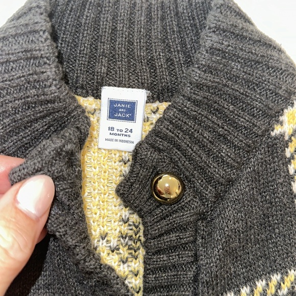 EUC Janie and Jack Sweater with Belt and Gold Button Detail 18-24 Month - Picture 2 of 5